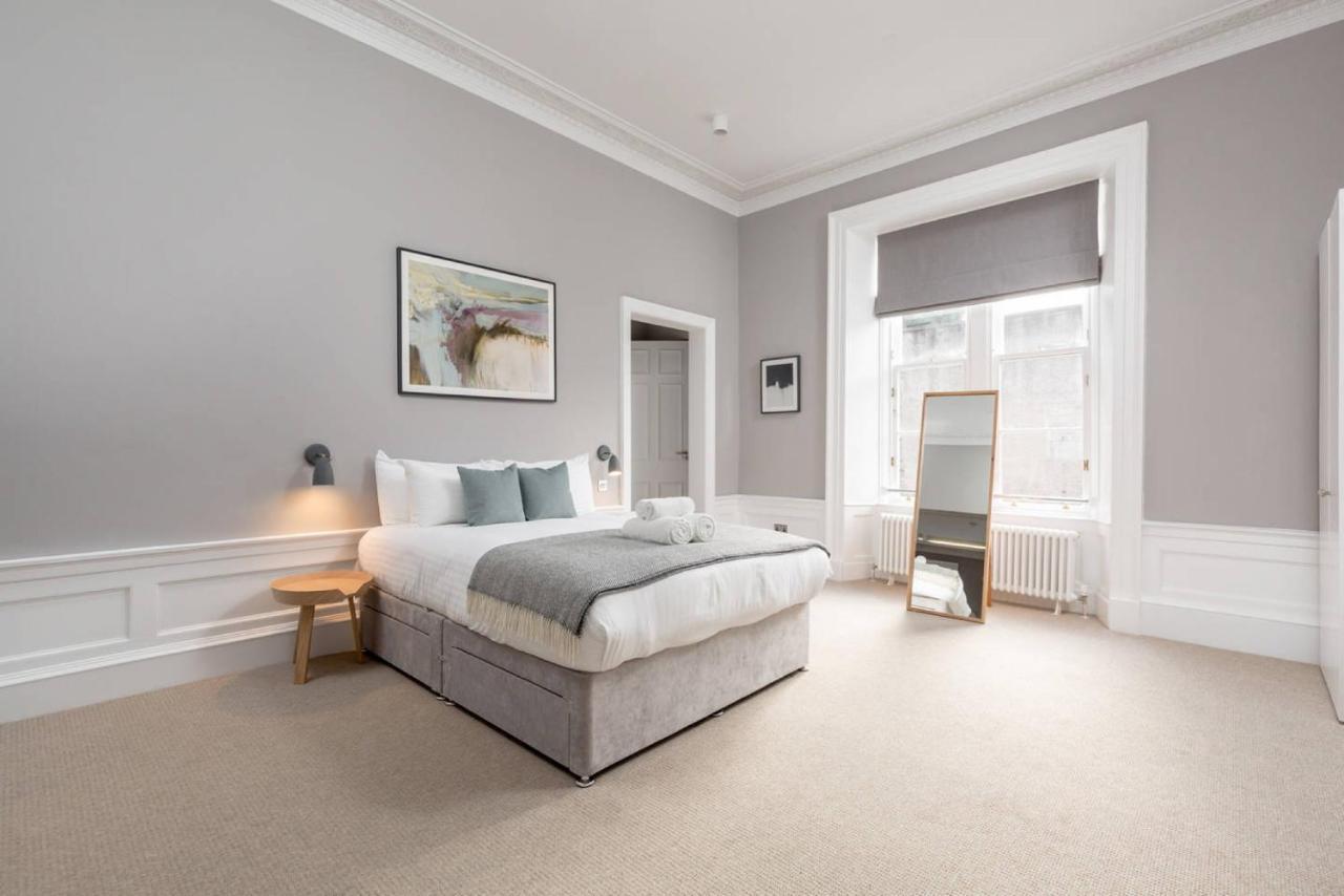 Joivy Spacious And Bright 1Bed Apt, Short Walk From Princes Street EDI Eksteriør bilde